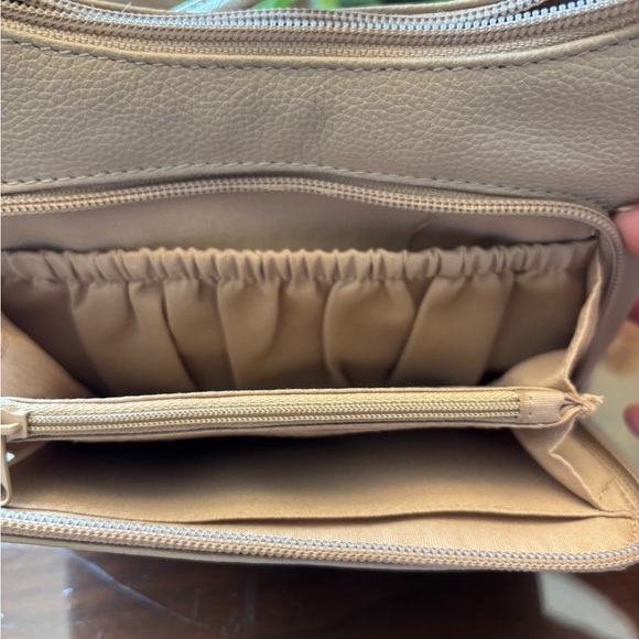 Stone Mountain Accessories Gray Crossbody Bag with Textured Leather - Picture 5 of 5